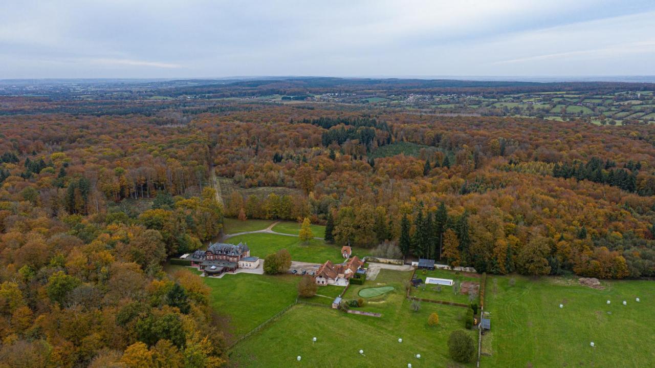 Hotel Le Pavillon De Gouffern Silli-en-Gouffern Esterno foto