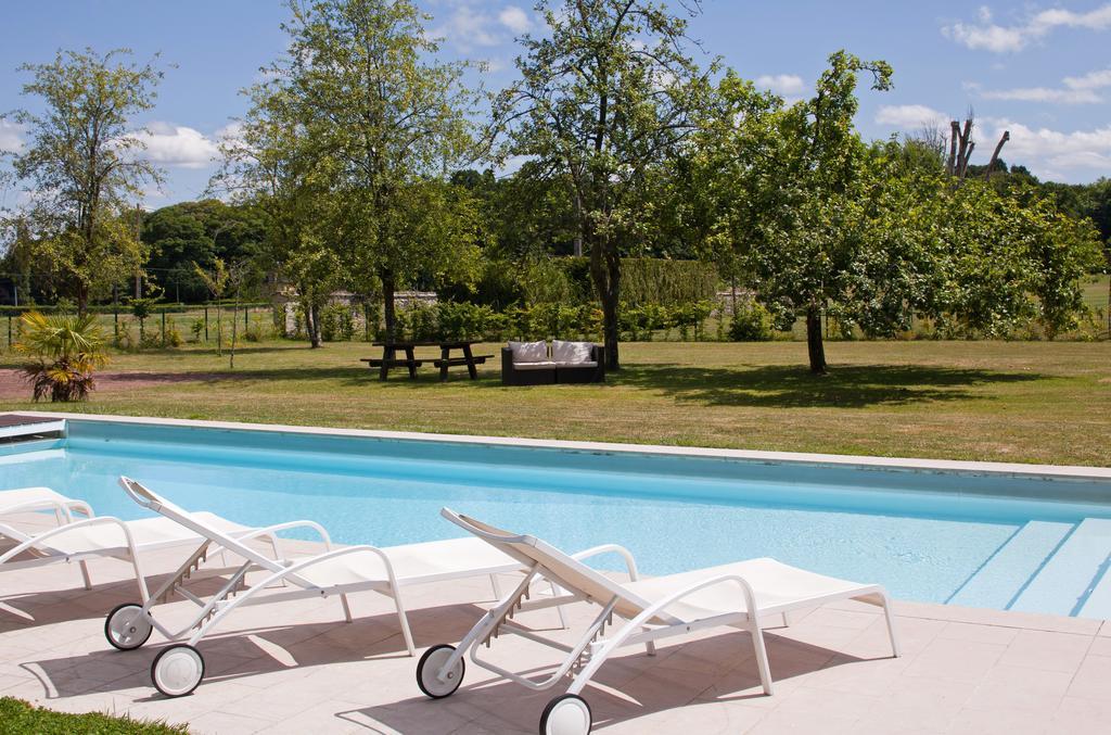 Hotel Le Pavillon De Gouffern Silli-en-Gouffern Esterno foto